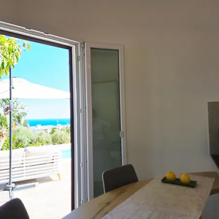 فيلة Oasis - Sea View Pool, سانريمو